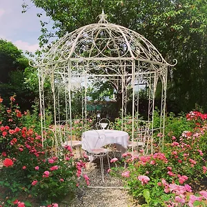  Gasthof Isabelle's Rosegarden