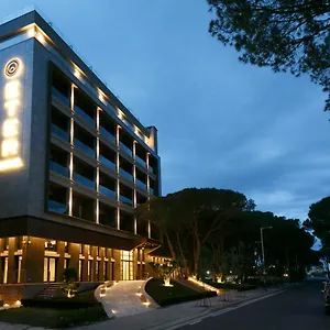 Eter 4*, Golem (Tirana) Albanien